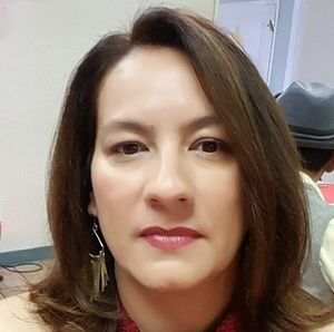 Meet your Posher, Yolanda